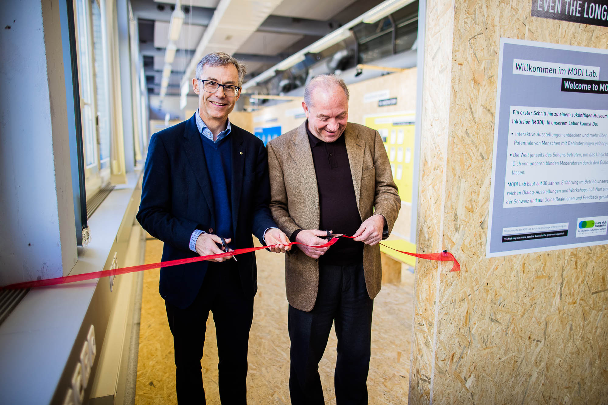 Export x3 1DX23109 Business 2020 Opening MOBI